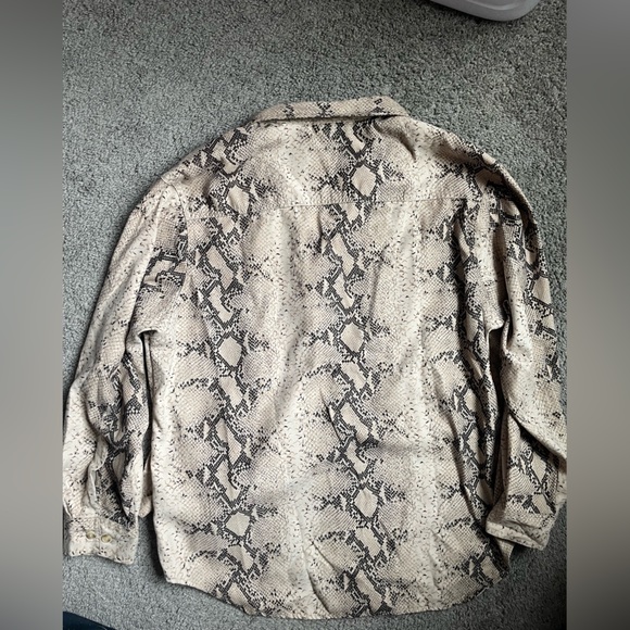 Snake print button down - Picture 3 of 3